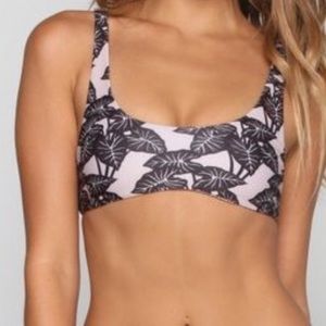 Acacia Kanaio Top in Black Elephant